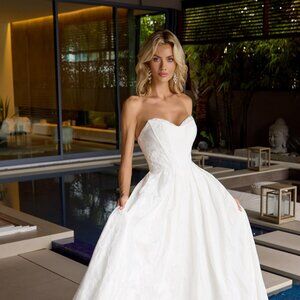 New Strapless Off White Wedding Dress w/ Floral Lace & Lace Up Back JT2692AW